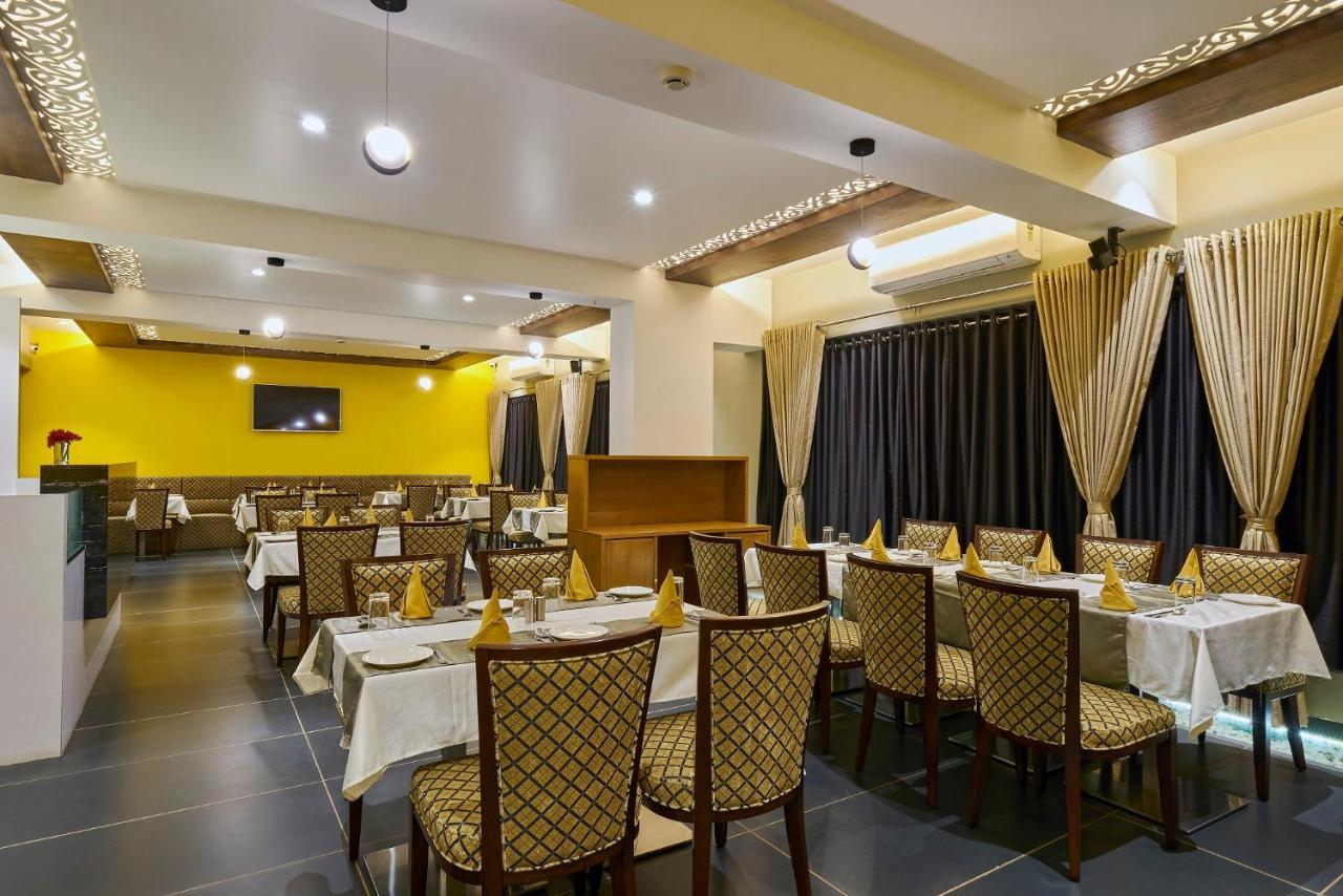 Hotel 3 Leaves Kolhapur Exterior photo