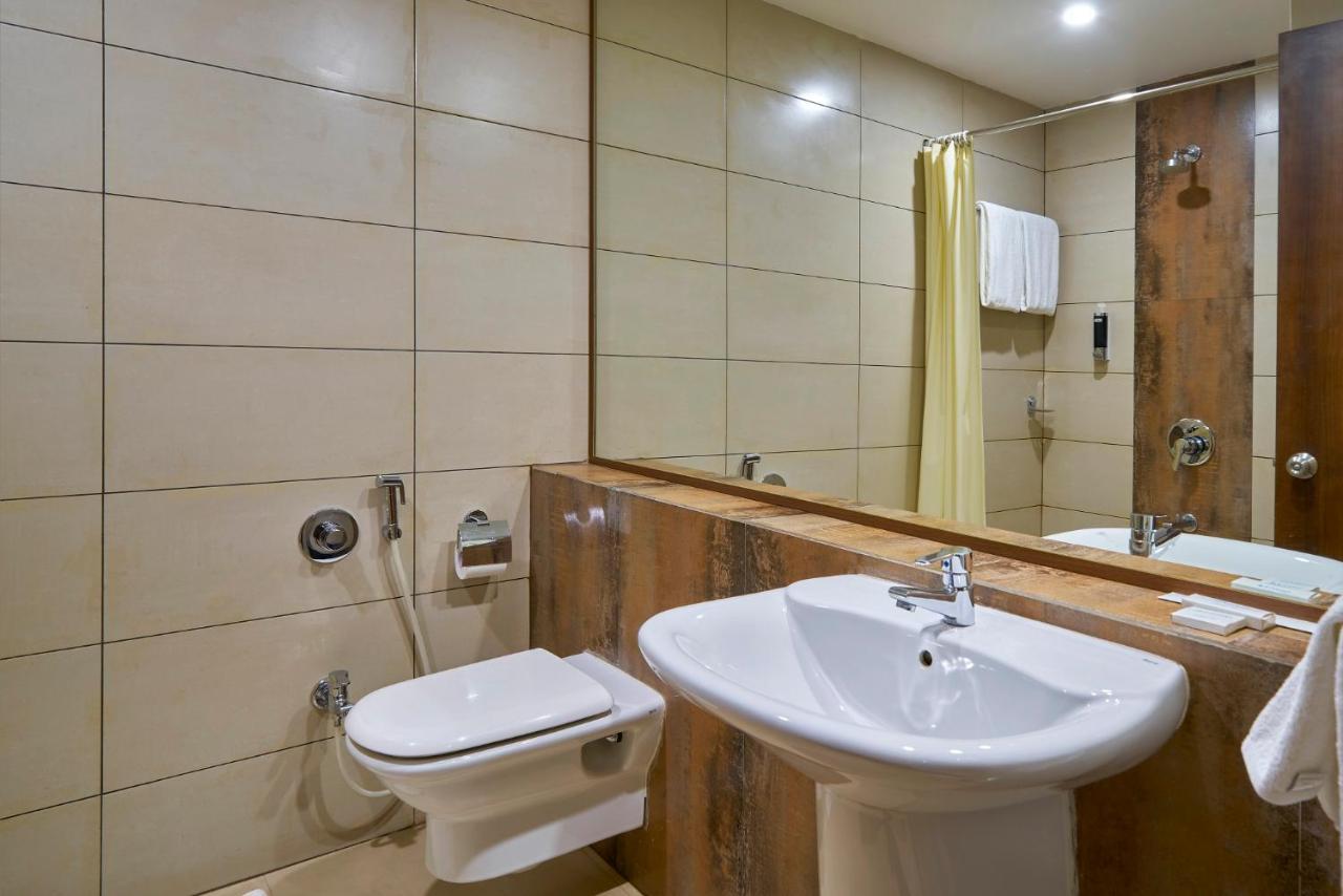 Hotel 3 Leaves Kolhapur Exterior photo
